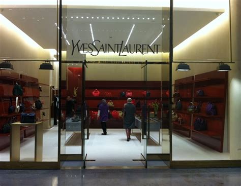 ysl outlet milan